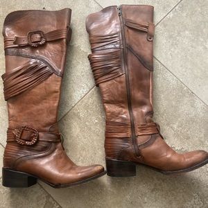 Freebird Stela size 6 , in excellent condition